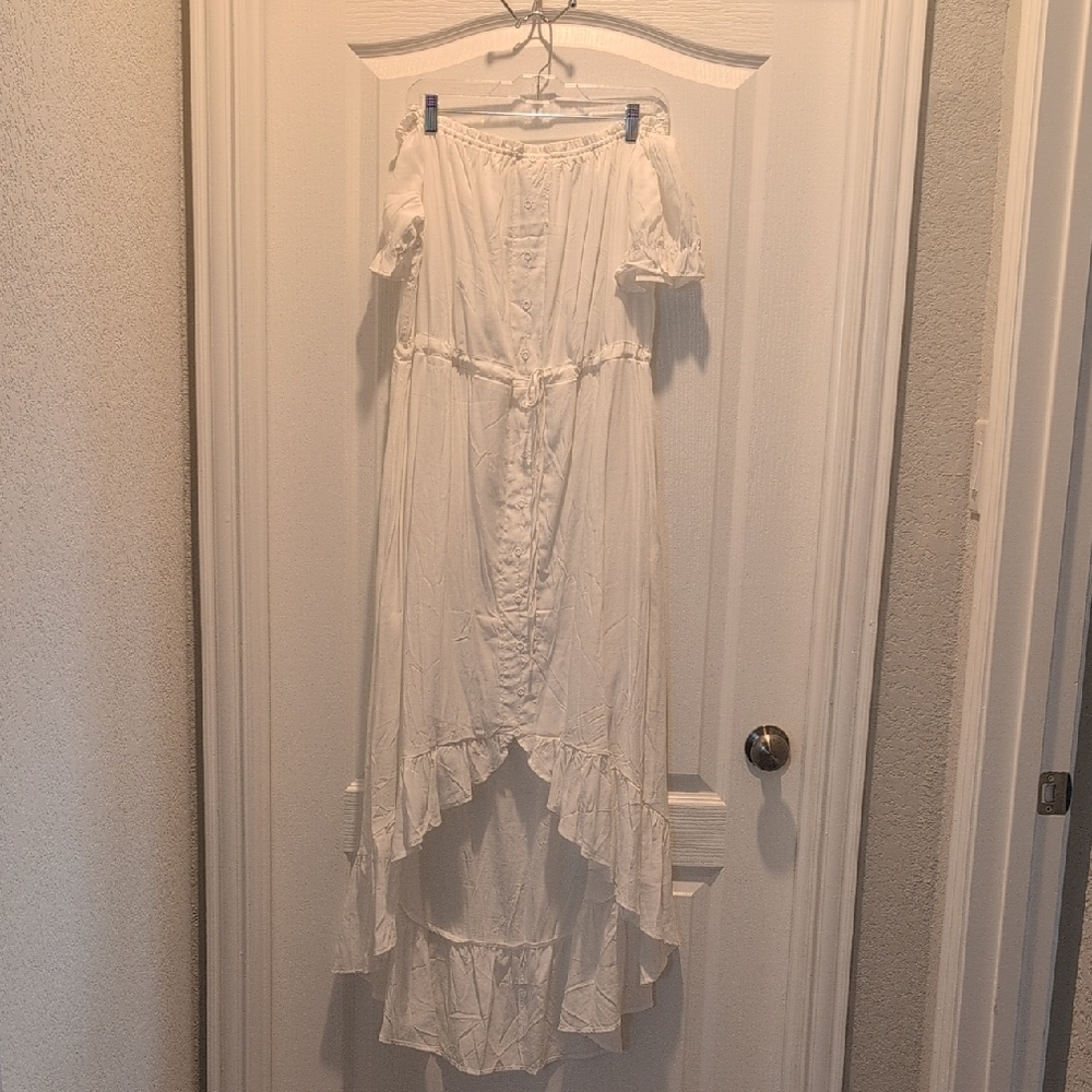 Cream High-Low V-Neck Flutter Sleeve Dress